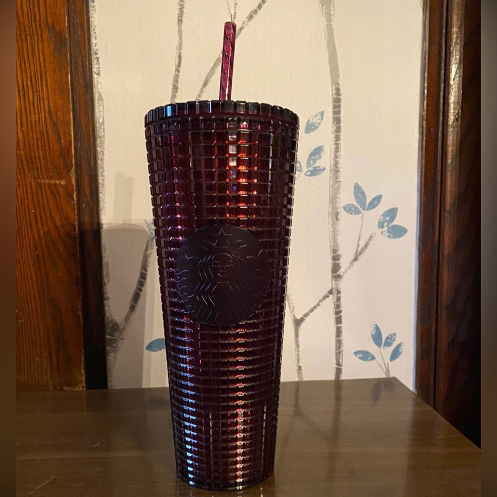 New Starbucks cup